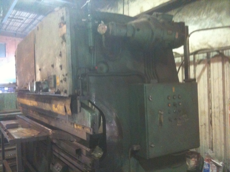 175 Ton Wysong Model HF 175-13 Hydraulic Press Brake